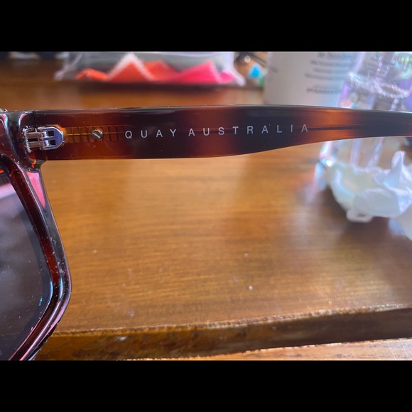 Quay Icy Studded Sunglasses - Picture 3 of 6